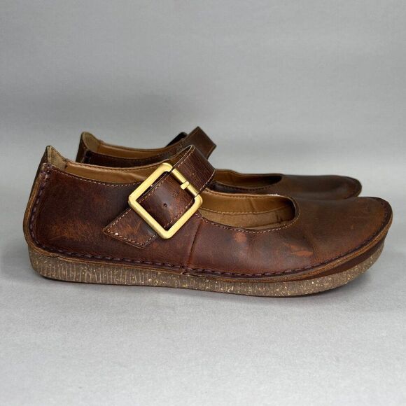 Clarks Mary Jane Shoes Women's Size 6.5 Brown Leather Comfort Buckle Slip On - Picture 1 of 12